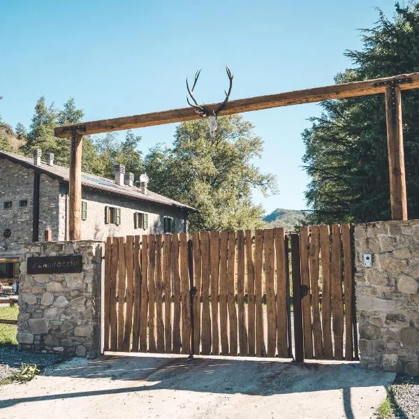 Rifugio Pian di Rocchi, מלון בCorniolo