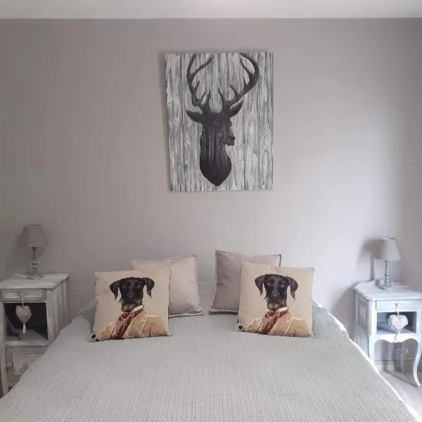 La Petite Salamandre, hotel in Chitenay