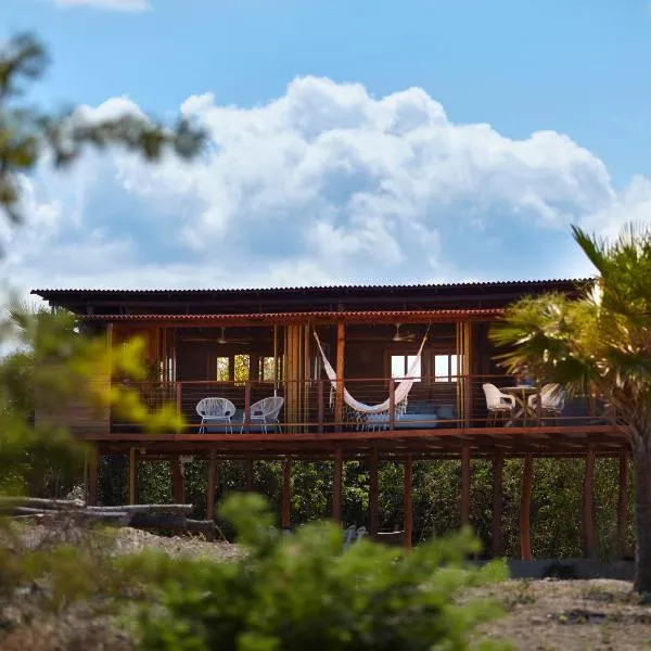 Corazon Guajiro Cabaña frente a Playa Solitaria en Dibulla cerca a Palomino - Cabin in front of Solitary Beachs,位于Dibulla的酒店
