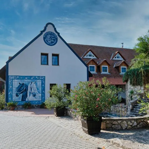 Szél Fiai Fogadó, hotel v destinaci Nyúl