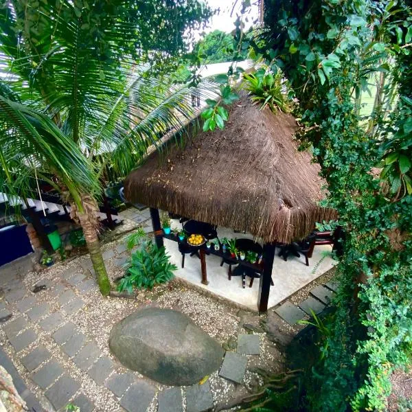 Canto Verde sua casa na ilha grande、イーリャ・グランデのホテル