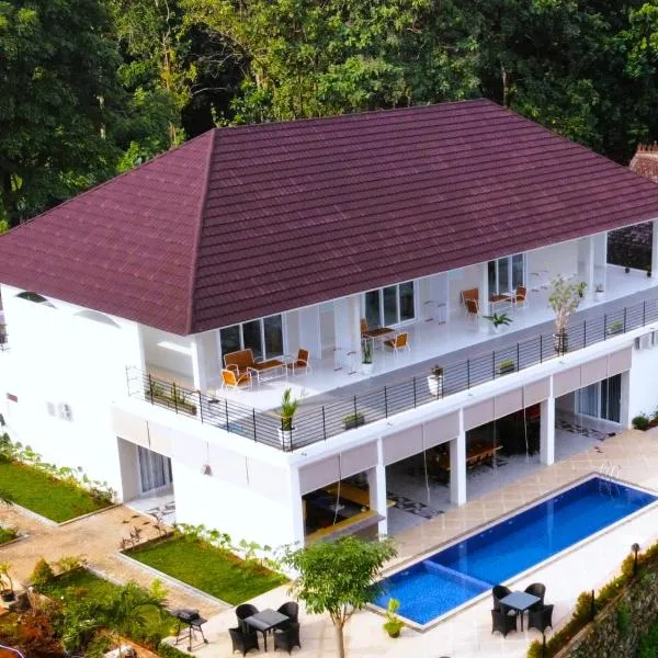 Garden House Jepara, hotel in Jepara