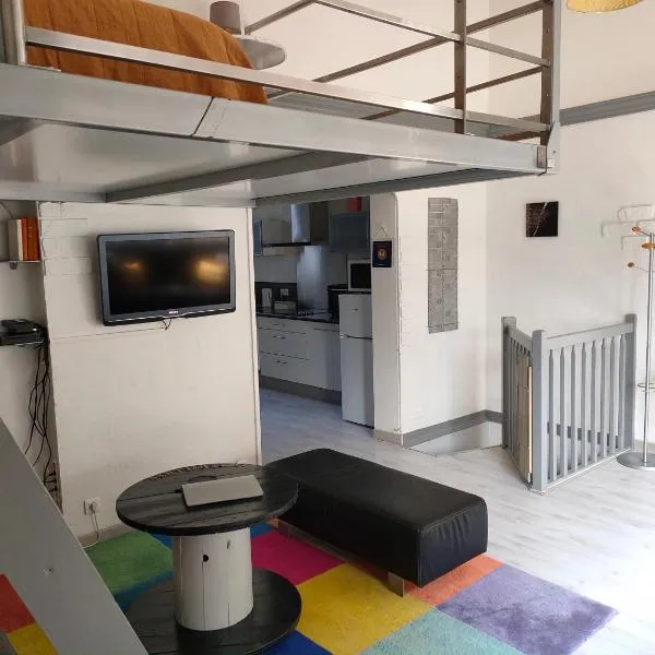 Gite la Denteliere, hotel in Calais