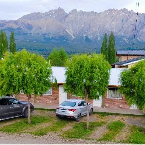 Cabañas Los Lúpulos, hotell sihtkohas El Bolsón