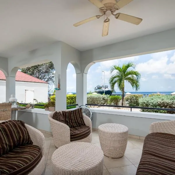 Luxury Seafront 4p large ground floor apartment, ξενοδοχείο σε Κράλεντικ