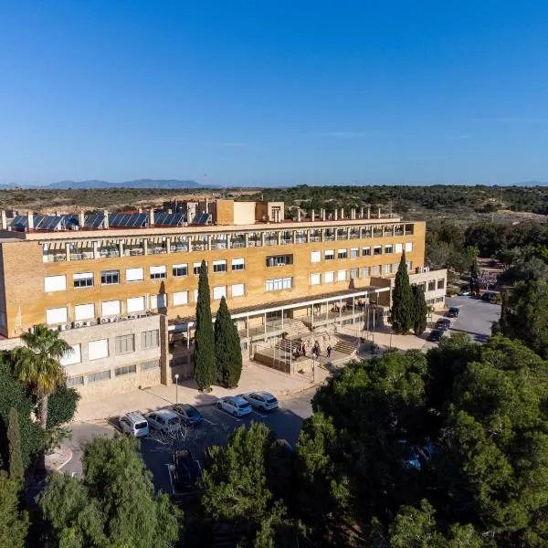 Costablanca Explore Hostel Sports & Events, hotel v destinaci La Marina