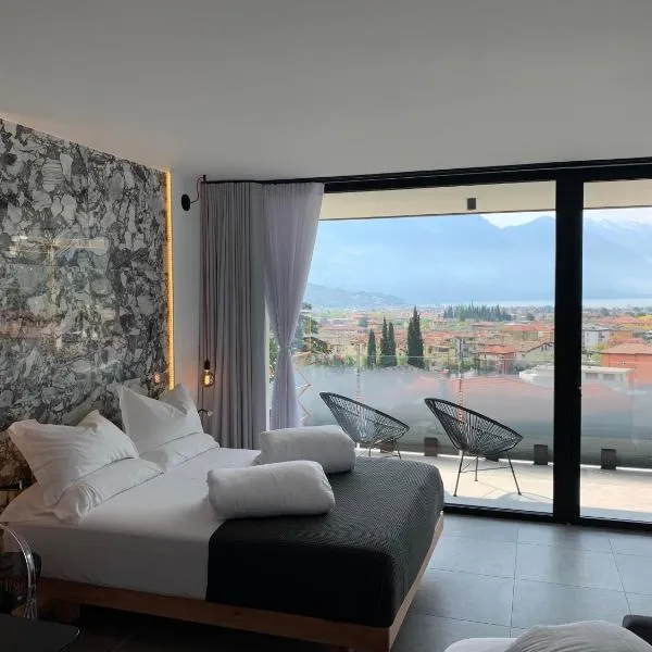 Visioni Lake View Boutique Rooms & Breakfast - Adults Friendly, hotel in Riva del Garda