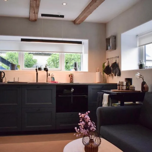 The Sybilla Apartment - cosy and modern basement apartment, hotel v destinaci Klaksvík