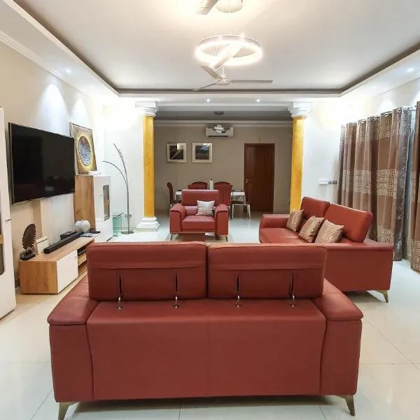 Deluxe Résidence Ouaga 2000、ワガドゥグーのホテル