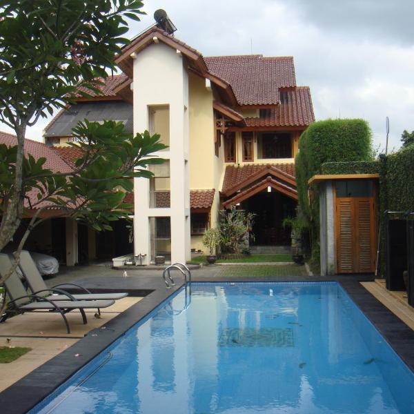 D Ajenk Boutique Villa