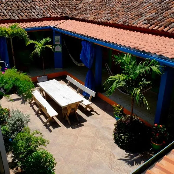 Hostal Casa Verde, hotel in Santa Ana