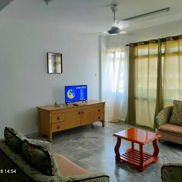 Deluxe Family Beach Condo PortDickson, hotel in Port Dickson