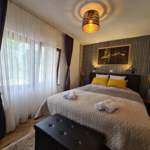 Woodland – hotel w mieście Korenica