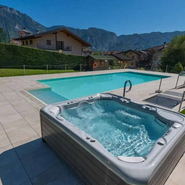 Hotel Lucia, hotel in Levico Terme