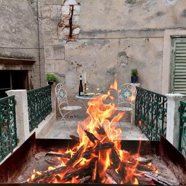 V Apartment, hotell Šibenikis