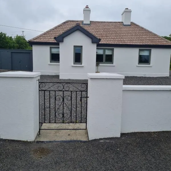 The Little White House, Hotel in Tyrrellspass