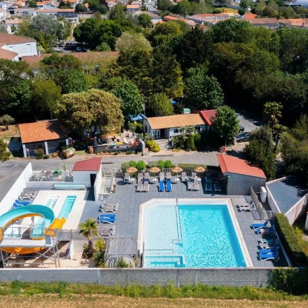 Camping Paradis 4 étoiles Au Port de L'Houmeau - La Rochelle, hotel in LʼHoumeau
