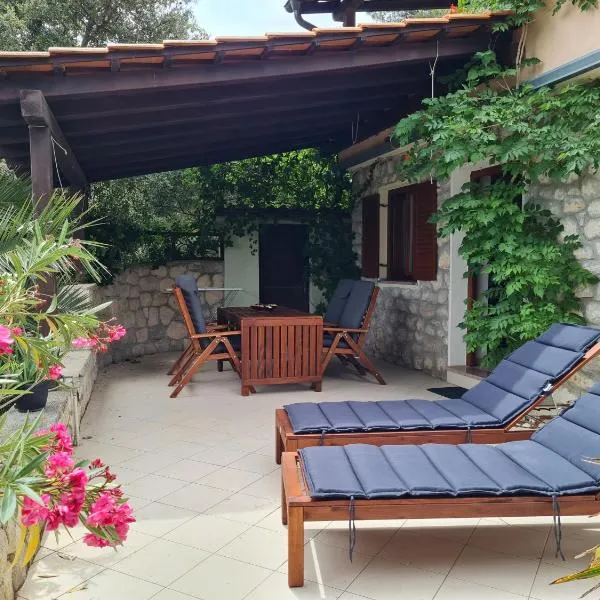 Studio apartment Ivan, hotell i Cunski