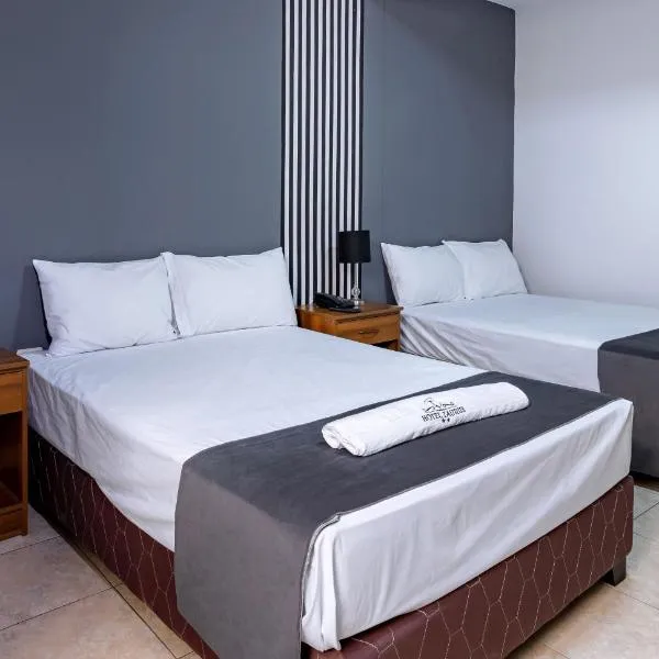Hotel Taurus, hotel in Piura