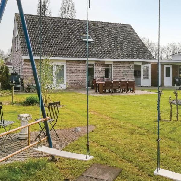 Stunning Home In Zeewolde With 4 Bedrooms, Wifi And Outdoor Swimming Pool