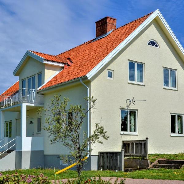Awesome Home In Mariannelund With 4 Bedrooms And Wifi