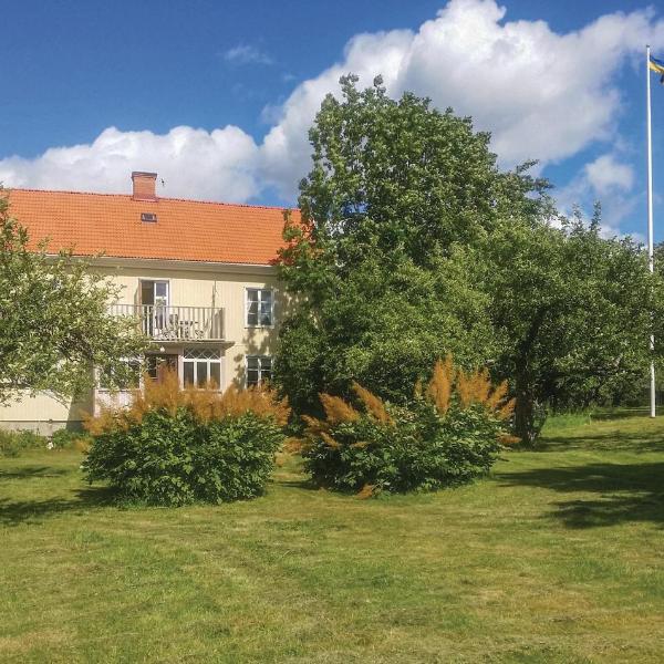 Stunning Home In Vimmerby With 2 Bedrooms And Wifi