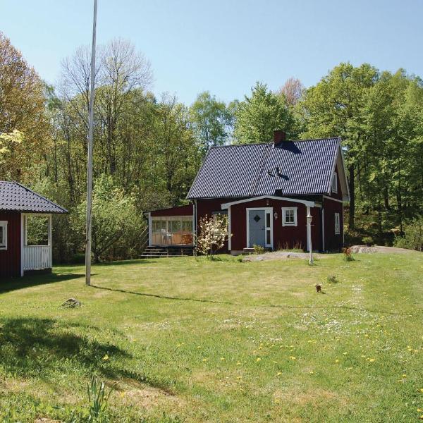 Stunning Home In Olofstrm With 3 Bedrooms, Sauna And Wifi