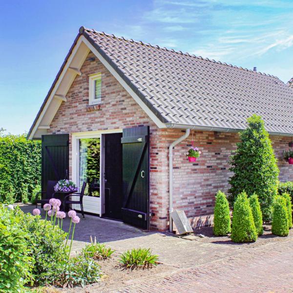 Nice Home In Udenhout With Wifi