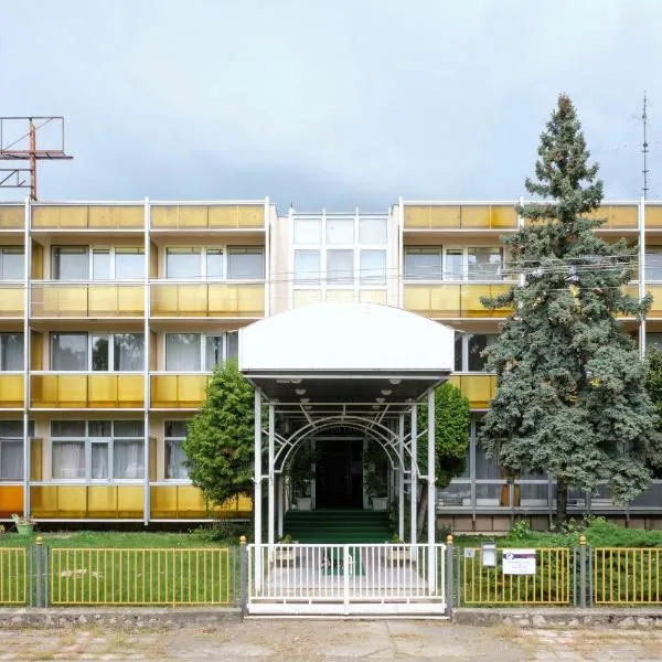 Retro Lido - Vonyarcvashegy, hotel Vonyarcvashegyen