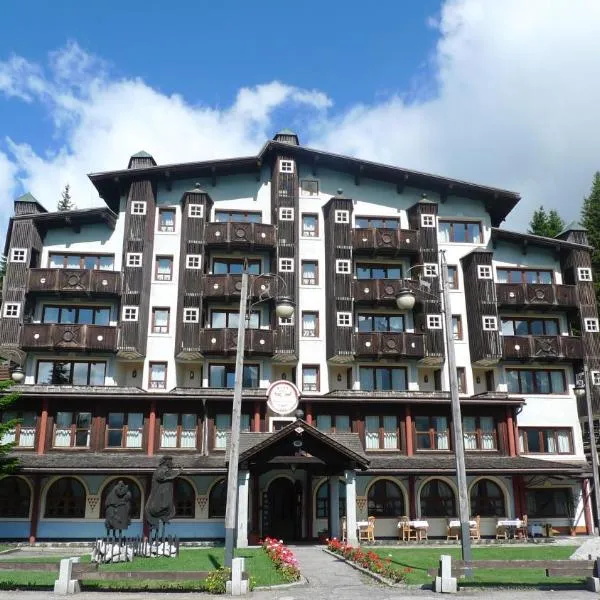 RTA Hotel Catturani, khách sạn ở Madonna di Campiglio