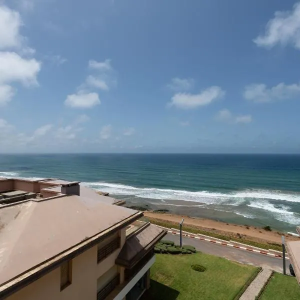 Appartement 300m2 vue sur océan Prestigia - Plage des nations, hôtel à Sale