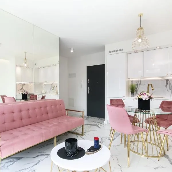 Apartamenty HashtagWilda_Apartament Złoty, hotel v Poznani