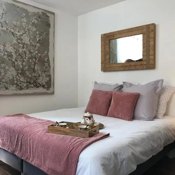 LES DEMOISELLES DE ROCHEFORT, hôtel à Rochefort