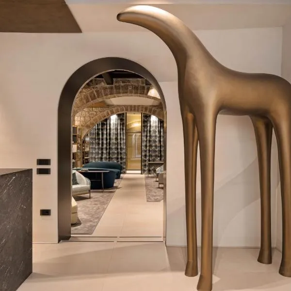 PALAZZO UBERTINI Urban Suites, hotel in Viterbo