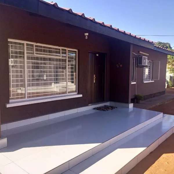 Kasuda three bedrooms house in Livingstone, hotel in Livingstone