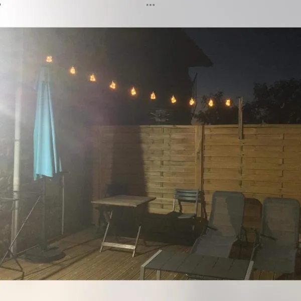 L’orée des fleurs, Hotel in Rochechouart