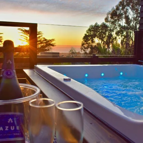 ---- ESCAPADA DE LUJO PARA DOS ---- Casa Boutique Privada - Vistas al Océano - Parrilla y Fogón en Quincho Privado - Insumos desayuno - Tu estadía incluye GRATIS 1 Sesión de Hidromasaje & Cromoterapia bajo las estrellas en Jacuzzi Privado，位于皮奇勒姆的酒店