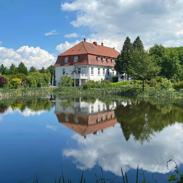 Jagdschloss lalendorf, hotel in Lalendorf