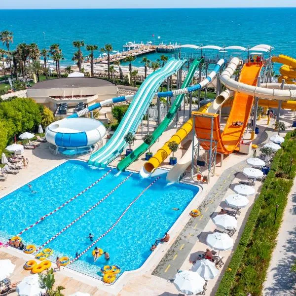 Bellis Deluxe Hotel & Heated for Winter Aqua Park, hotel i Belek