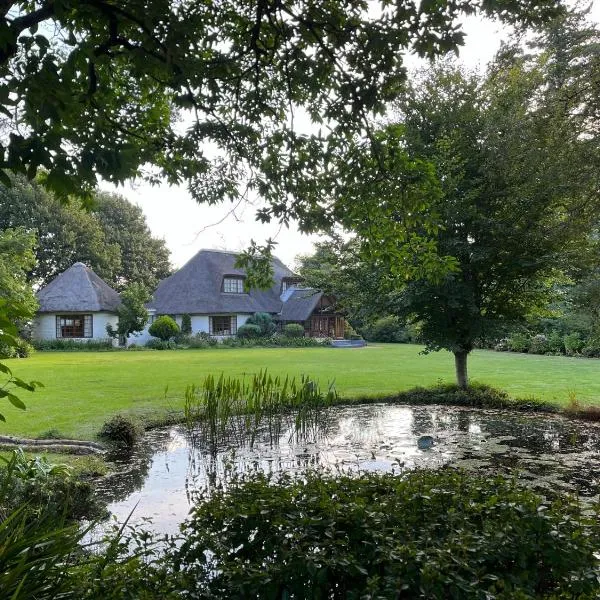Maylodge Country Cottages, hotel in Hogsback