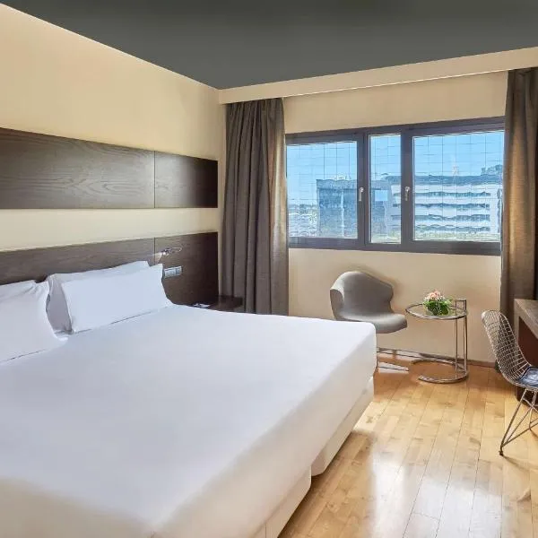 NH Madrid Las Tablas, hotel v destinaci Madrid