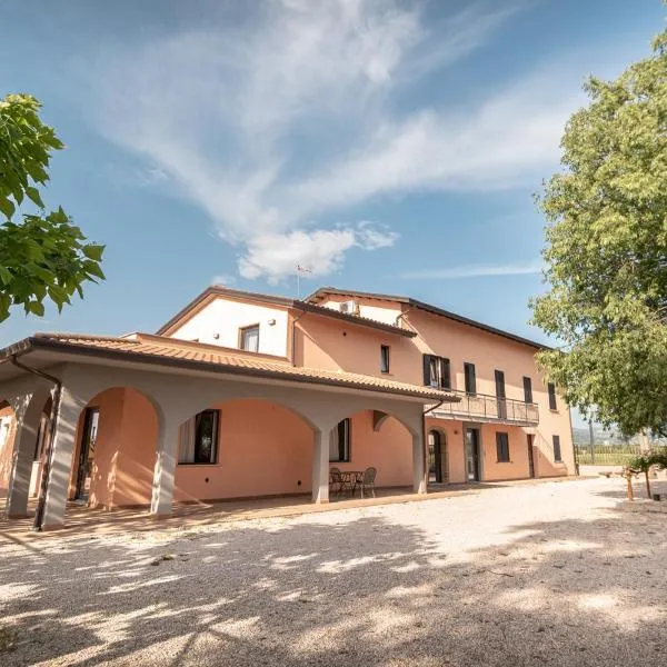 Assisium Appartamenti, ξενοδοχείο σε Bastia Umbra