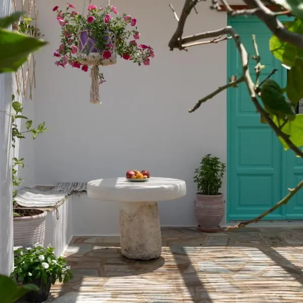 Xerolithia Guesthouse, hotel in Donoussa