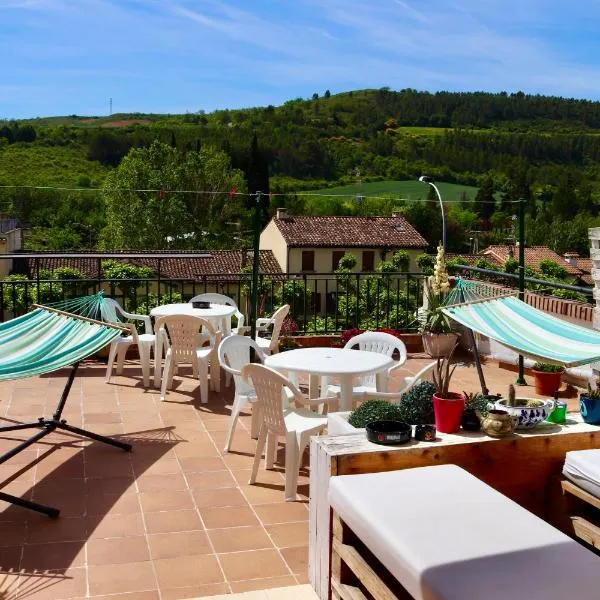 Albergue Puente para peregrinos, ξενοδοχείο σε Puente la Reina