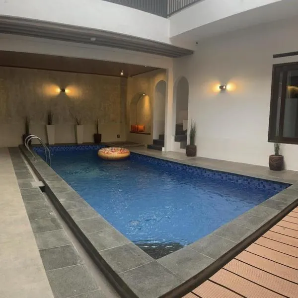 Radja House Cipaku Indah, hotel in Bandung
