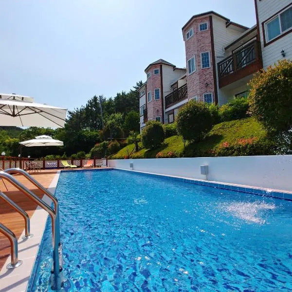 Beljari Pension, hotel v destinaci Tchongjong