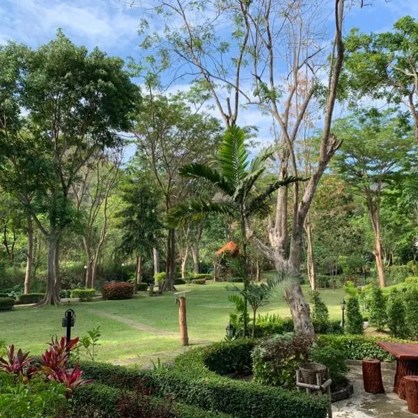 Moosiyard Hometel Khaoyai, hotel in Mu Si