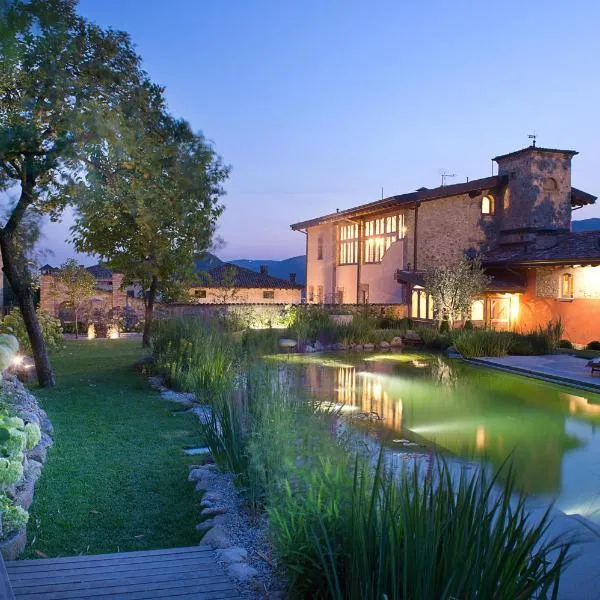 Boutique Hotel Villa dei Campi, hotel v destinaci Gavardo