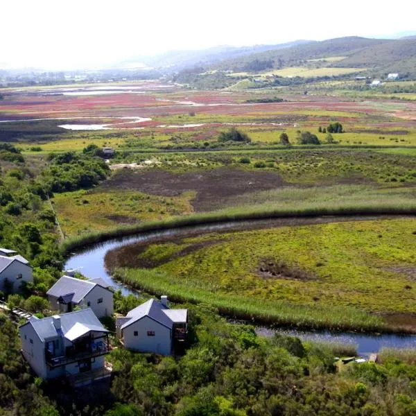 Emily Moon River Lodge, hotel in Plettenberg Bay
