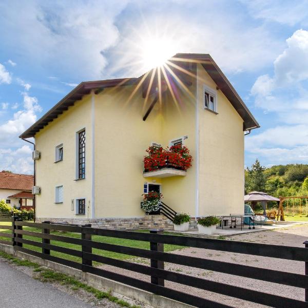 Selak Apartments